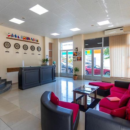 Hotel Phasis Kutaisi Ngoại thất bức ảnh