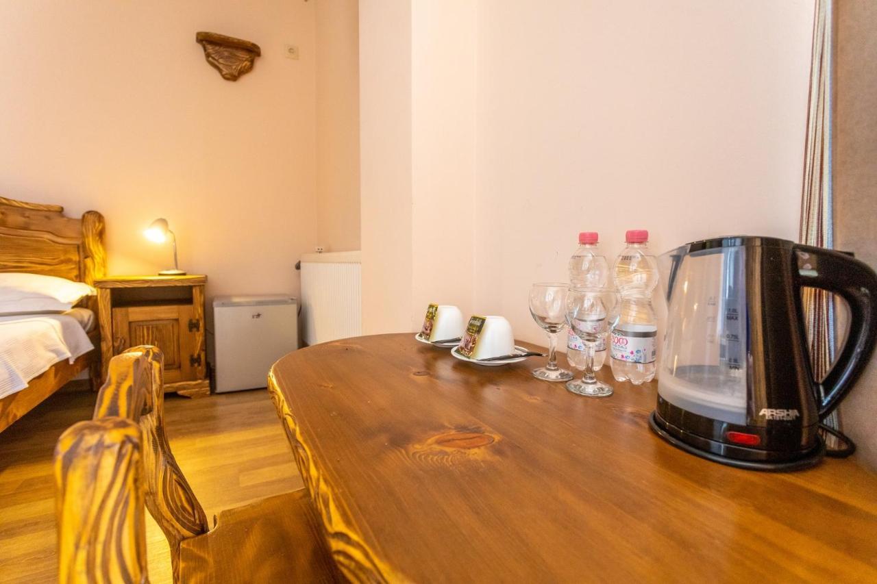 Hotel Phasis Kutaisi Ngoại thất bức ảnh